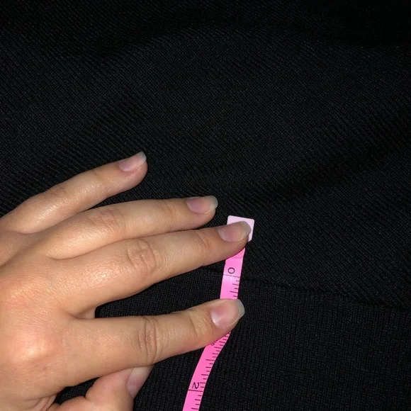 Elegant Black Women's Dress - Picture 14 of 15